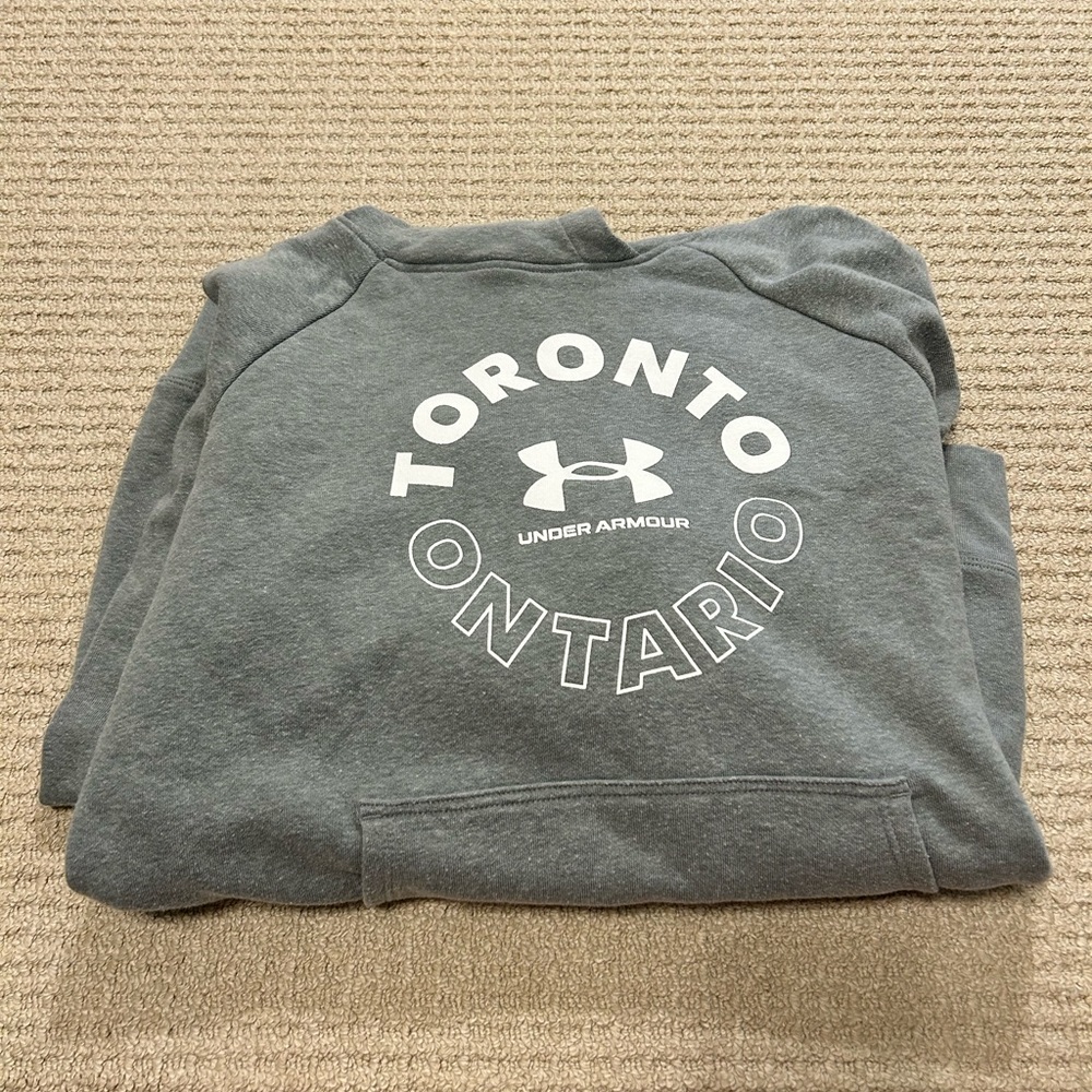 UNDER ARMOUR HOODIE
